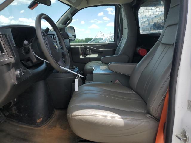 1GCWGAFP3J1186113 - 2018 CHEVROLET EXPRESS G2 WHITE photo 7