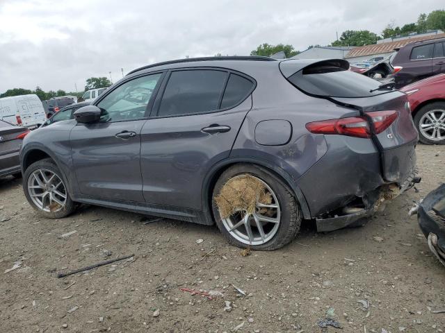 ZASFAKPN9J7B59622 - 2018 ALFA ROMEO STELVIO SPORT ნაცრისფერი ფოტო 2