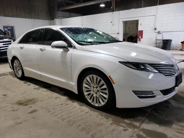 3LN6L2GKXDR800391 - 2013 LINCOLN MKZ WHITE photo 4