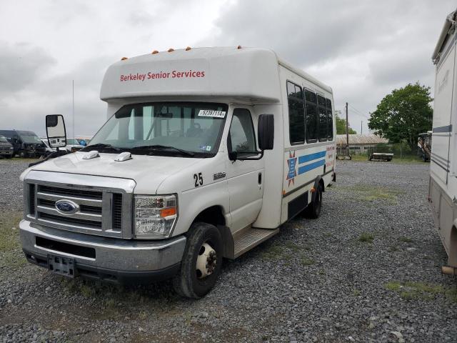 1FDFE4FSXGDC41137 - 2016 FORD ECONOLINE E450 SUPER DUTY CUTAWAY VAN WHITE photo 2