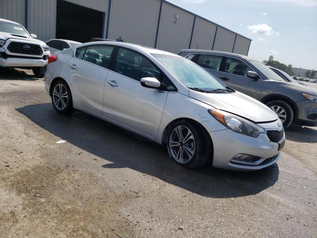 KNAFZ4A85G5614998 - 2016 KIA FORTE EX SILVER photo 4