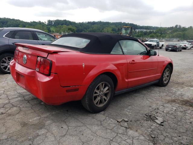 1ZVFT84NX75262236 - 2007 FORD MUSTANG RED photo 3