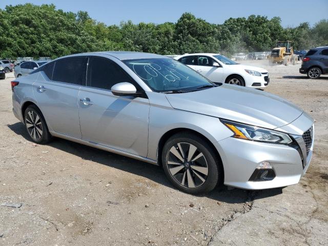 1N4BL4DV7KC208185 - 2019 NISSAN ALTIMA SV SILVER photo 4