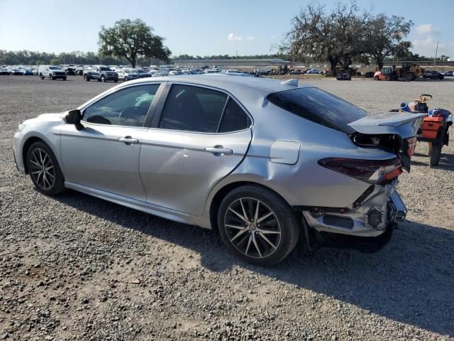 4T1T11AK1PU835832 - 2023 TOYOTA CAMRY SE NIGHT SHADE SILVER photo 2