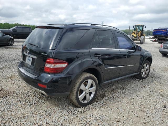 4JGBB8GB7BA650767 - 2011 MERCEDES-BENZ ML 350 4MATIC BLACK photo 3