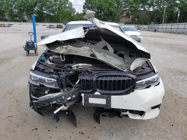 3MW5R7J5XK8B03558 - 2019 BMW 330XI WHITE photo 5