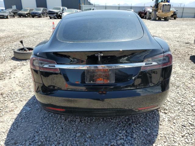5YJSA1E21HF178566 - 2017 TESLA MODEL S Սև լուսանկար 6