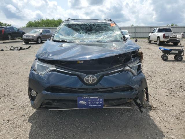 JTMRFREV8HJ132735 - 2017 TOYOTA RAV4 XLE BLUE photo 5
