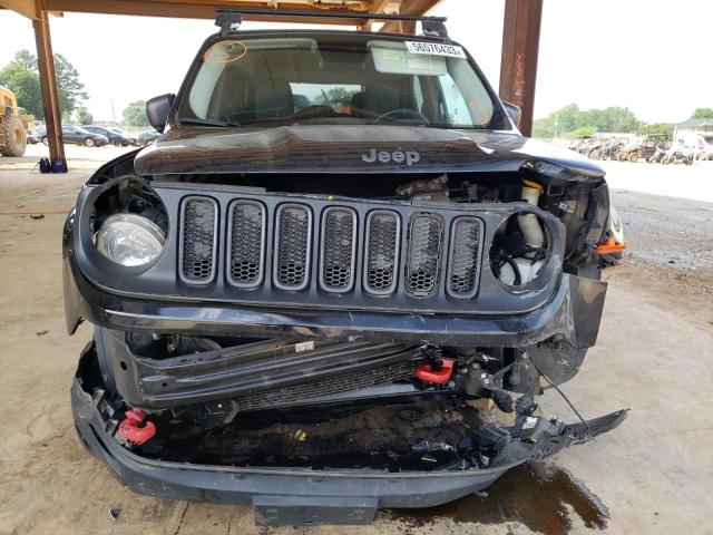 ZACCJBCT0GPE21538 - 2016 JEEP RENEGADE TRAILHAWK BLACK photo 5