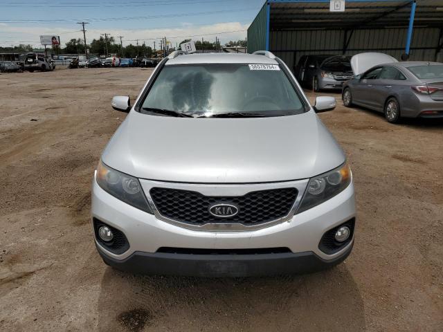 5XYKT3A60CG294499 - 2012 KIA SORENTO BASE SILVER photo 5