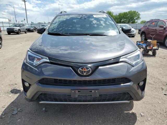 JTMJFREV4JJ734700 - 2018 TOYOTA RAV4 SE GRAY photo 5