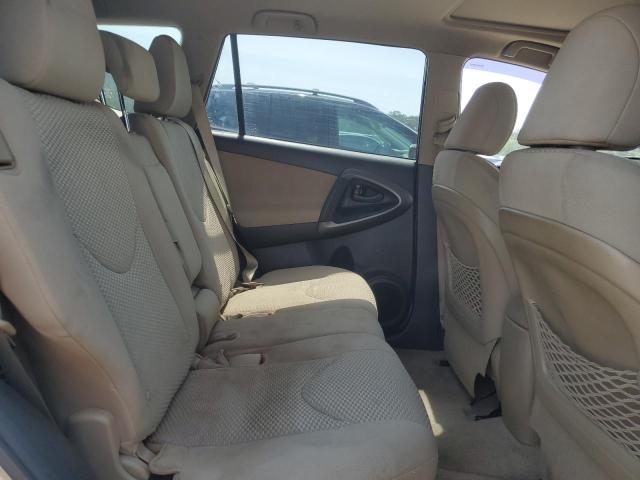 JTMBF4DV9C5057745 - 2012 TOYOTA RAV4 金色 照片 11