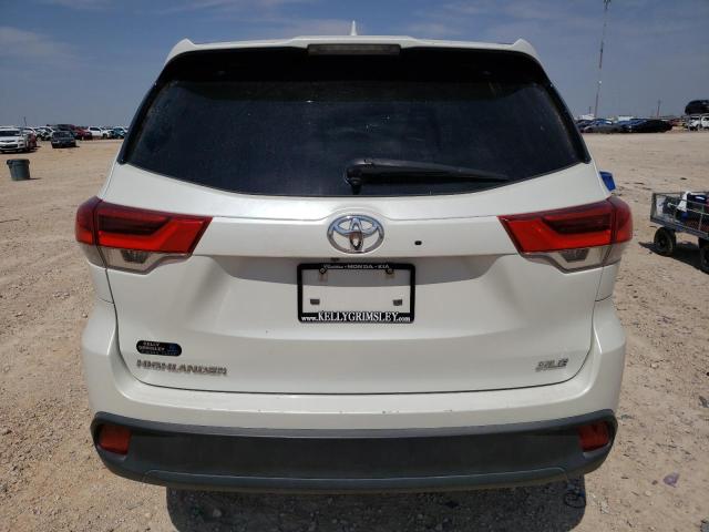 5TDKZRFH1HS519244 - 2017 TOYOTA HIGHLANDER SE WHITE photo 6