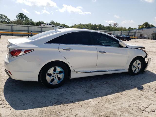 KMHEC4A45CA054622 - 2012 HYUNDAI SONATA HYBRID WHITE photo 3