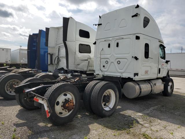 1FUJHHDR5LLLU7310 - 2020 FREIGHTLINER CASCADIA 1 WHITE photo 4