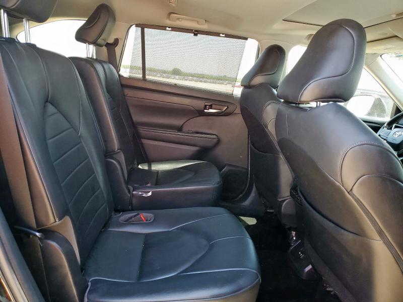 5TDGZRAH0LS501856 - 2020 TOYOTA HIGHLANDER XLE BLACK photo 11