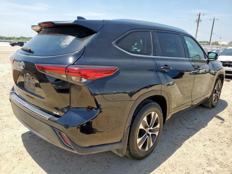 5TDGZRAH0LS501856 - 2020 TOYOTA HIGHLANDER XLE BLACK photo 3