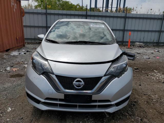 3N1CE2CP1JL357018 - 2018 NISSAN VERSA NOTE S SILVER photo 5