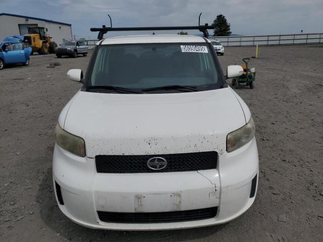 JTLKE50E281032171 - 2008 TOYOTA SCION XB WHITE photo 5