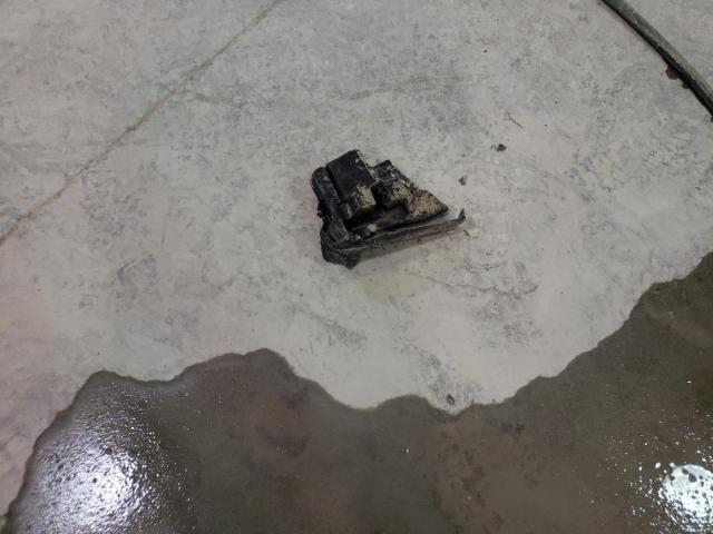 WBAJE7C58JWC56925 - 2018 BMW 540 XI WHITE photo 12