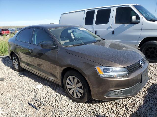 3VW2K7AJXDM228199 - 2013 VOLKSWAGEN JETTA BASE 棕色 照片 4