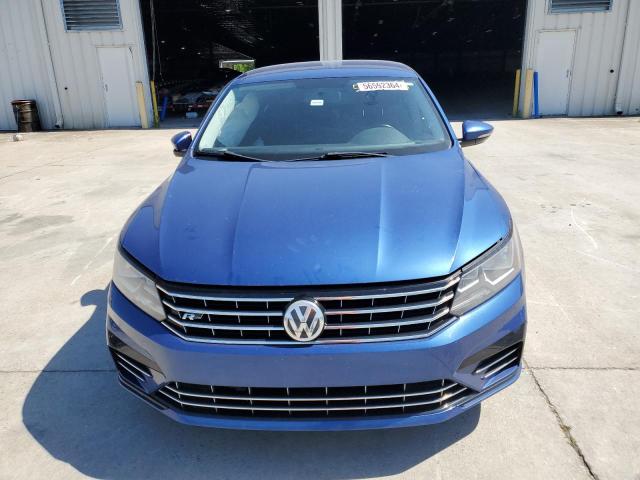 1VWDT7A31HC065134 - 2017 VOLKSWAGEN PASSAT R-LINE أزرق صورة 5