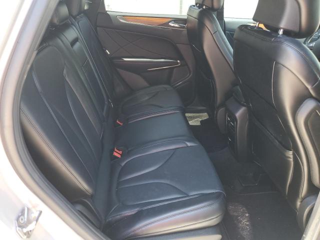 5LMCJ3C92GUJ31111 - 2016 LINCOLN MKC RESERVE Silber Foto 10