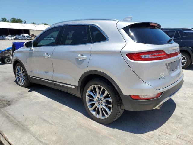 5LMCJ3C92GUJ31111 - 2016 LINCOLN MKC RESERVE Silber Foto 2