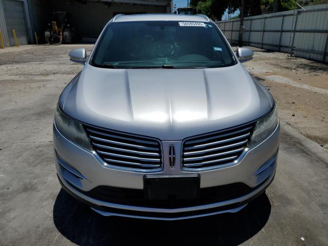 5LMCJ3C92GUJ31111 - 2016 LINCOLN MKC RESERVE Silber Foto 5