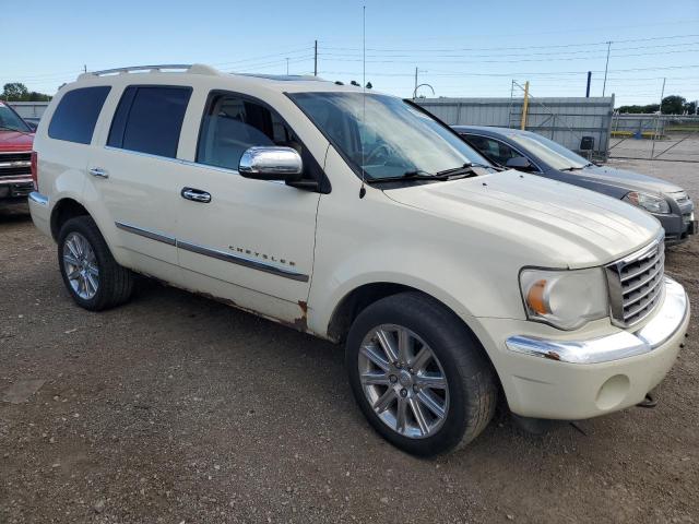 1A8HW58T39F715631 - 2009 CHRYSLER ASPEN LIMITED WHITE photo 4