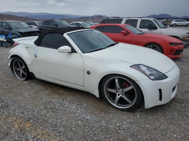 JN1AZ36A95M755324 - 2005 NISSAN 350Z ROADSTER WHITE photo 4