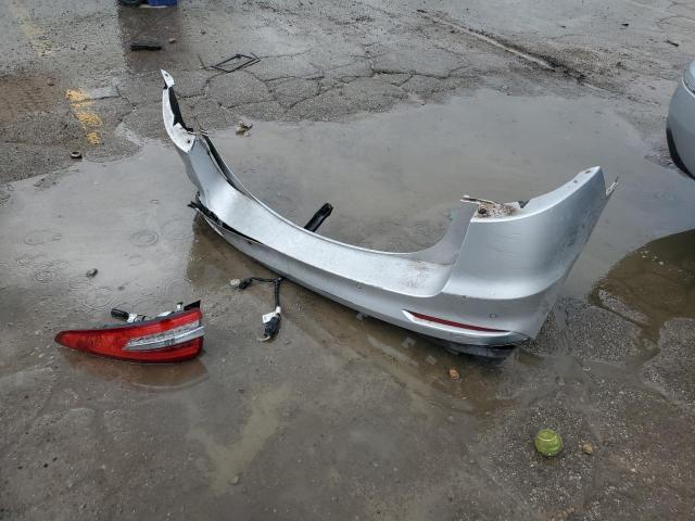 3FA6P0LUXKR264288 - 2019 FORD FUSION SE 银色 照片 12