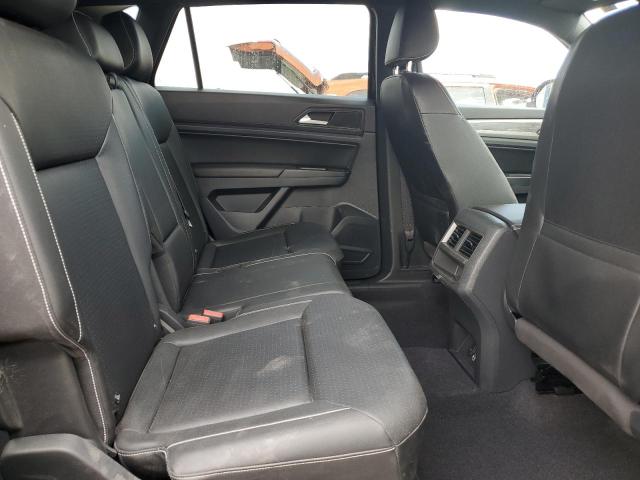 1V23C2CA5LC213029 - 2020 VOLKSWAGEN ATLAS CROS SE Черный фото 11