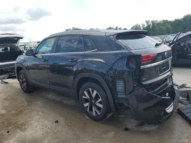 1V23C2CA5LC213029 - 2020 VOLKSWAGEN ATLAS CROS SE Черный фото 2