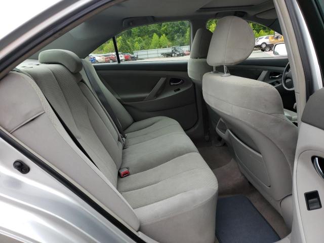 JTNBE46K973019984 - 2007 TOYOTA CAMRY CE SILVER photo 10