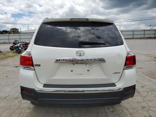 5TDBK3EH5DS225228 - 2013 TOYOTA HIGHLANDER BASE WHITE photo 6