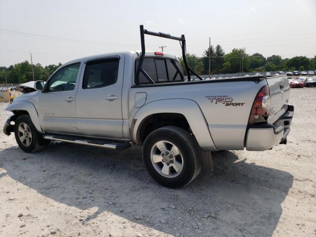 3TMJU4GN4BM118411 - 2011 TOYOTA TACOMA DOUBLE CAB PRERUNNER SILVER photo 2