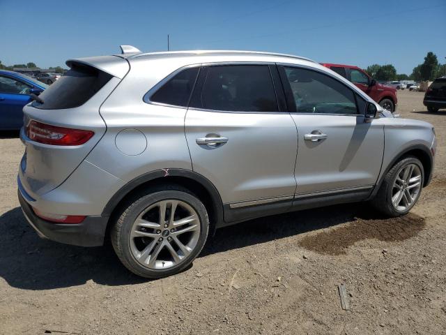 5LMCJ3D94KUL25677 - 2019 LINCOLN MKC RESERVE SILVER photo 3