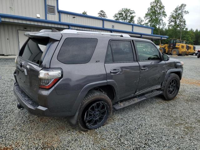 JTEBU5JR3J5514030 - 2018 TOYOTA 4RUNNER SR5/SR5 PREMIUM GRAY photo 3