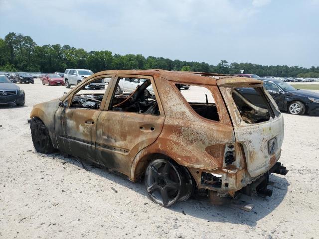 4JGBB7CB0BA656524 - 2011 MERCEDES-BENZ ML 550 4MATIC BURN photo 2