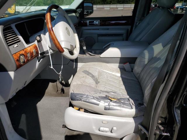 5LMFU28R94LJ03556 - 2004 LINCOLN NAVIGATOR შავი ფოტო 7