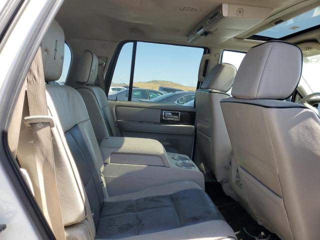 5LMFU28528LJ20489 - 2008 LINCOLN NAVIGATOR თეთრი ფოტო 11