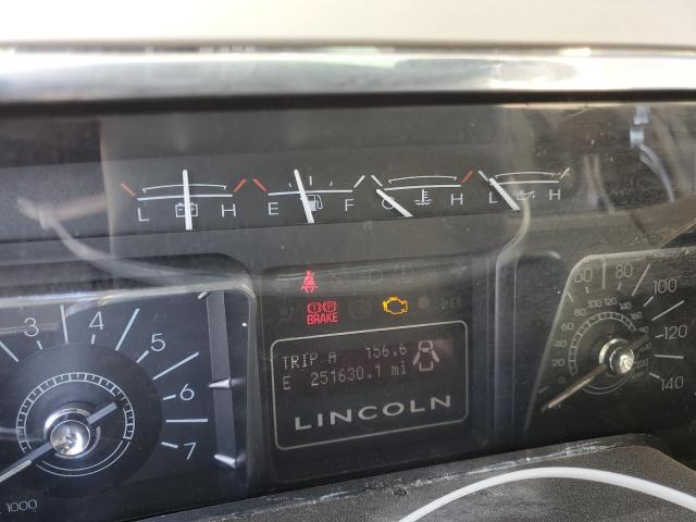 5LMFU28528LJ20489 - 2008 LINCOLN NAVIGATOR თეთრი ფოტო 9