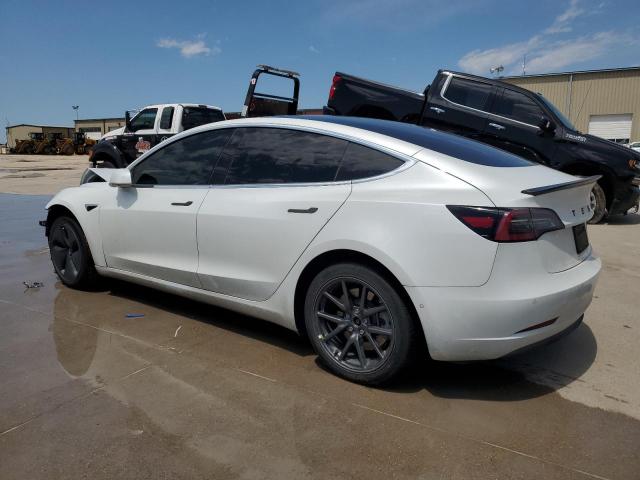 5YJ3E1EA4KF412268 - 2019 TESLA MODEL 3 WHITE photo 2