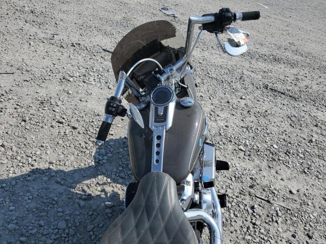 1HD1YFJ19JC031589 - 2018 HARLEY-DAVIDSON FLFB FATBOY GRAY photo 5