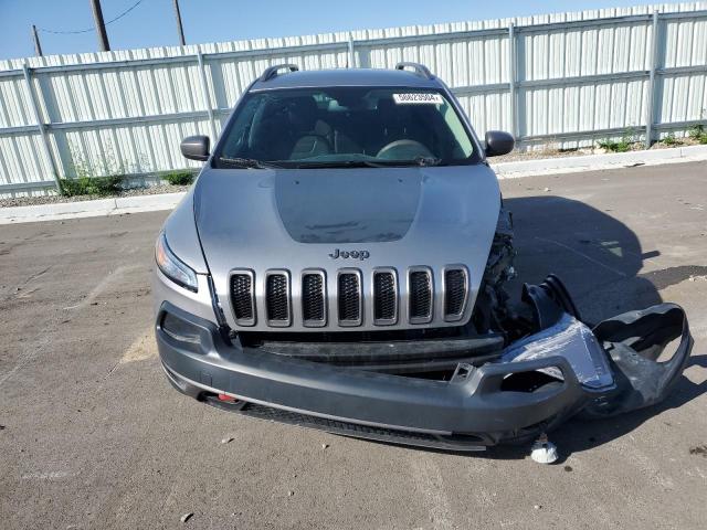 1C4PJMBS6HW521508 - 2017 JEEP CHEROKEE TRAILHAWK SILVER photo 5