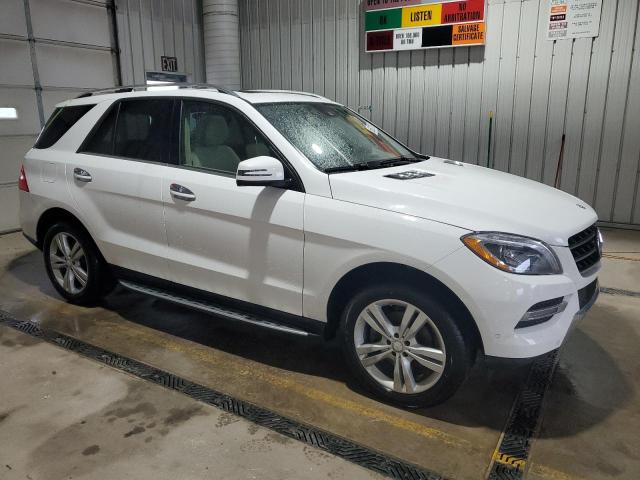 4JGDA5HB5FA519979 - 2015 MERCEDES-BENZ ML 350 4MATIC WHITE photo 4