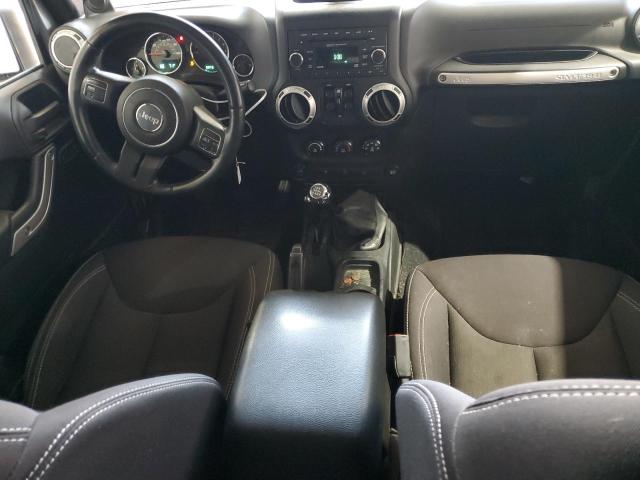 1C4BJWEGXEL189082 - 2014 JEEP WRANGLER U SAHARA SILVER photo 8