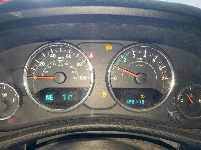 1C4BJWEGXEL189082 - 2014 JEEP WRANGLER U SAHARA SILVER photo 9