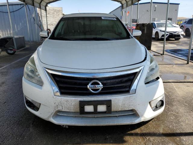 1N4AL3AP7FC130220 - 2015 NISSAN ALTIMA 2.5 WHITE photo 5